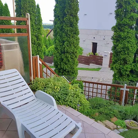 Gyöngyszem Apartman Maison d'hôtes *