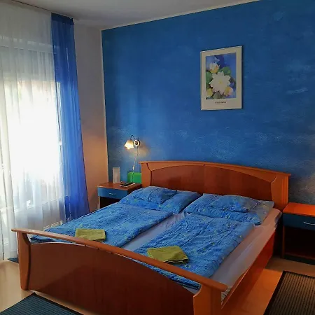 Gyöngyszem Apartman Maison d'hôtes Hévíz